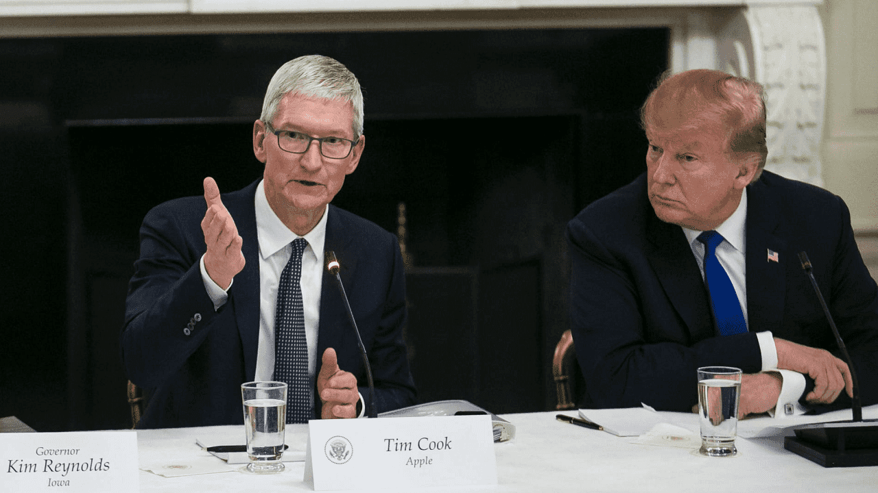 Donald Trump y Tim COok