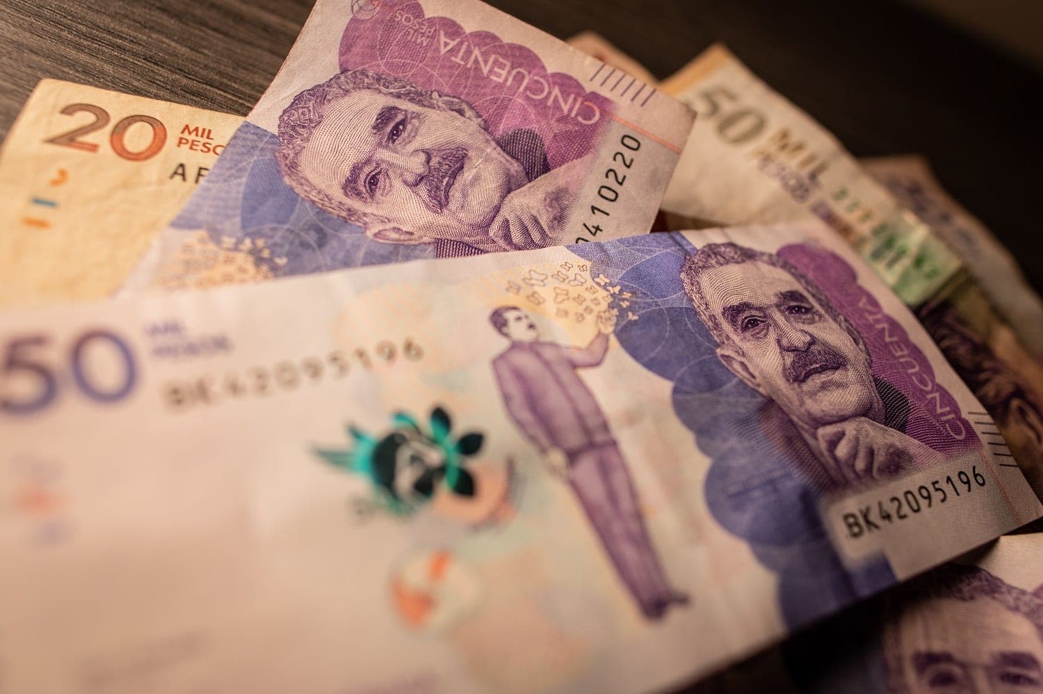 Billetes colombianos, dinero, economía, moneda, dinero en efectivo foto: Diana Rey Melo