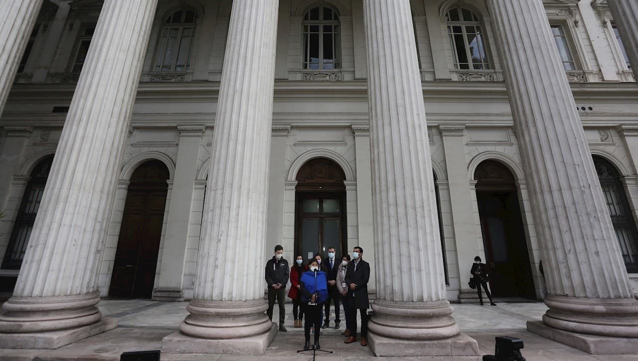 Chile: Con dos días de retraso iniciaron los trabajos de la Convención Constitucional