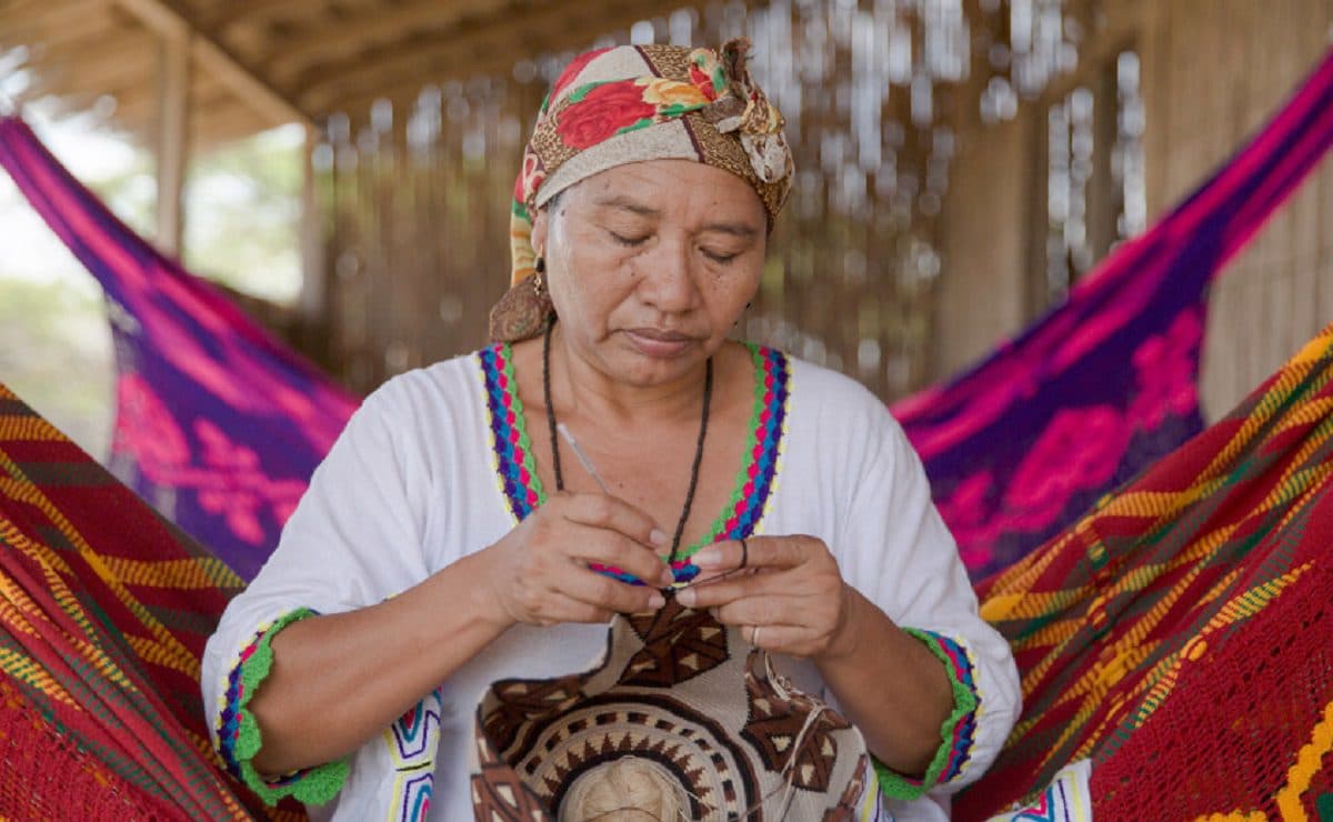 Mujeres artesanas