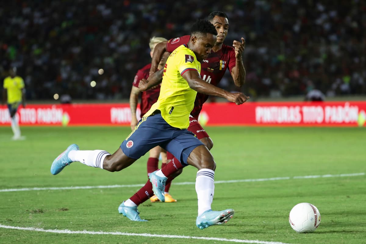 Fútbol - partido Colombia