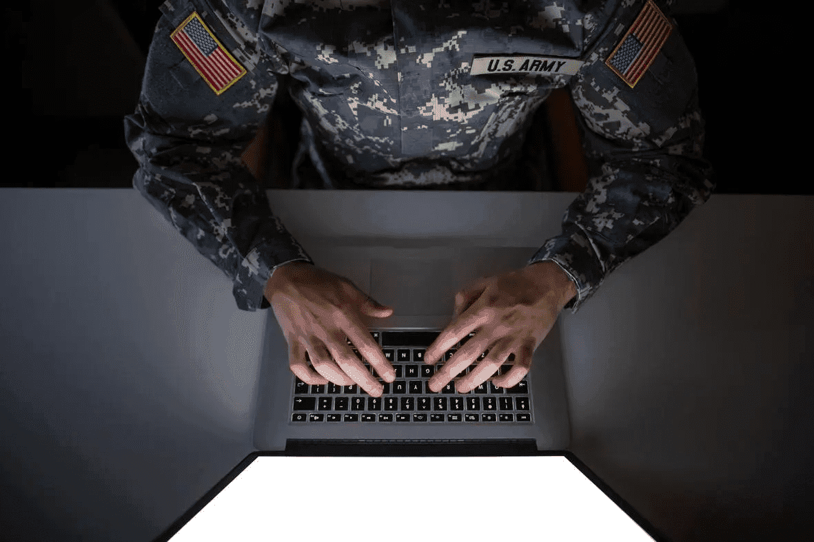 Los datos del personal militar son baratos y fáciles de comprar, aunque puedan poner en peligro la seguridad nacional. GETTY