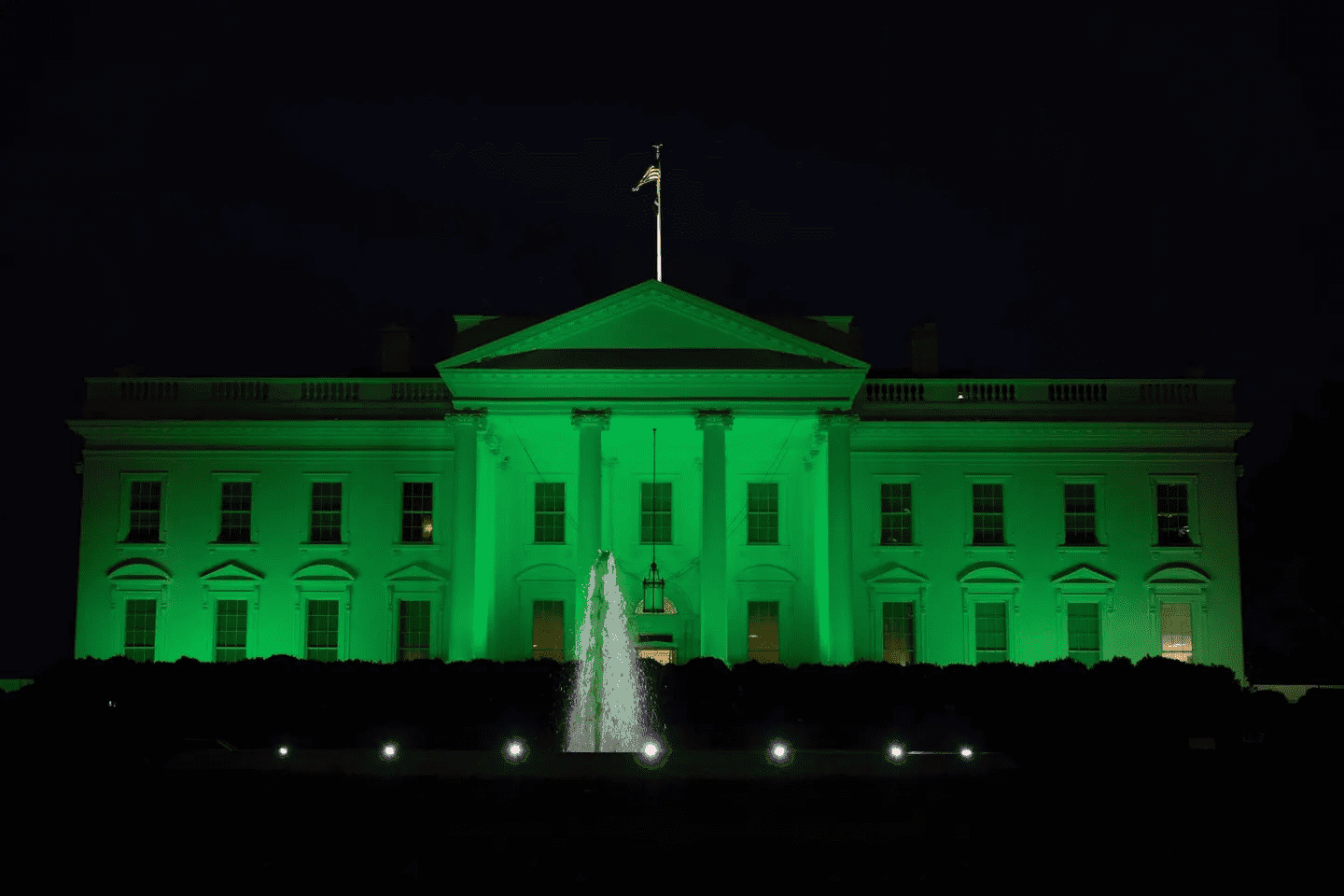 Weed The People: La mayoría de los estadounidenses está a favor de la legalización del cannabis. Si el presidente Biden quiere un segundo mandato, la reforma de la marihuana tiene atractivo bipartidista. (ANDREW CABALLERO-REYNOLDS / AFP)