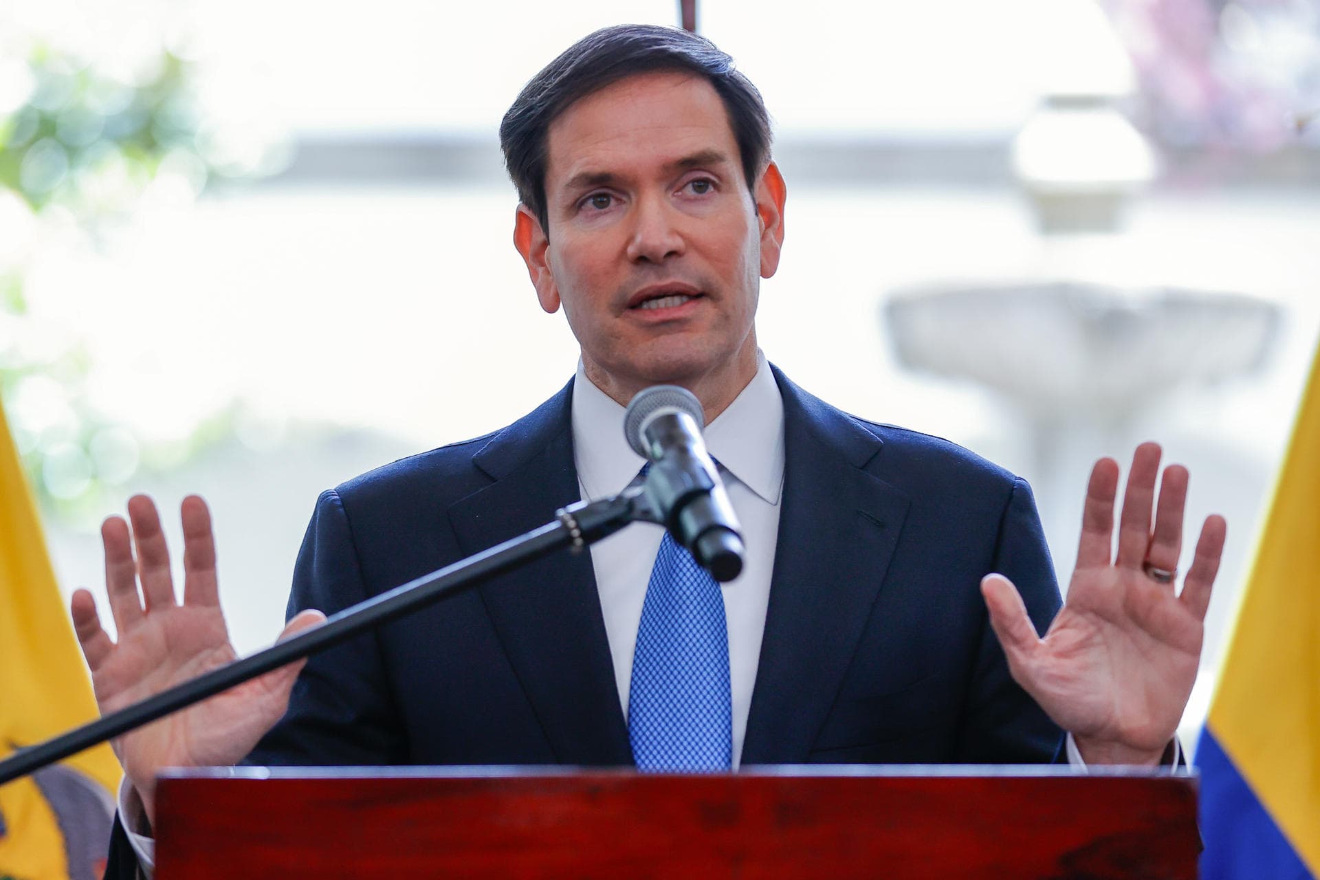 Marco Rubio elude una pregunta sobre Colombia: ‘¿Por qué no esperamos después de las elecciones?’