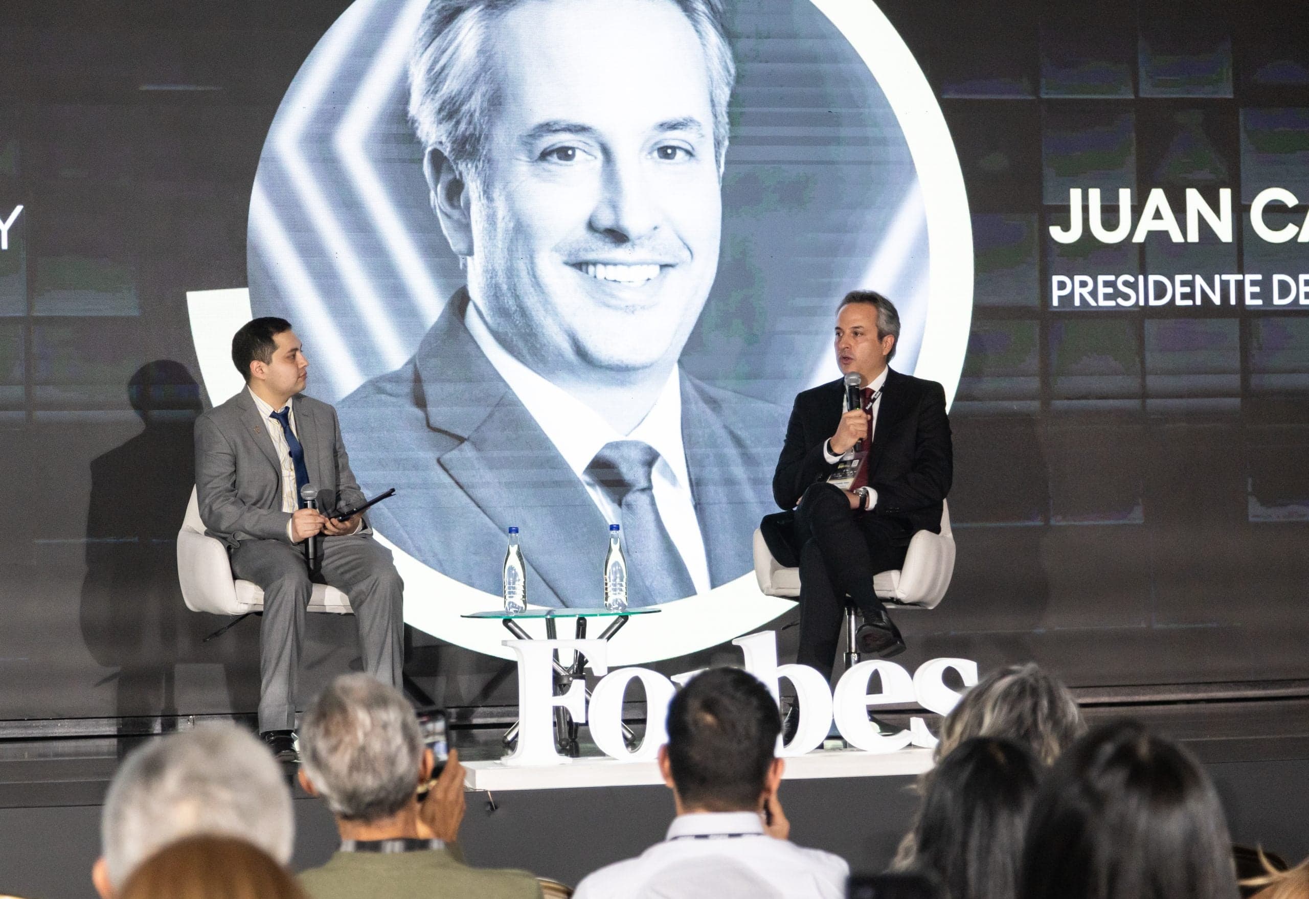 con Juan Camilo Vélez, presidente de Renault-Sofasa