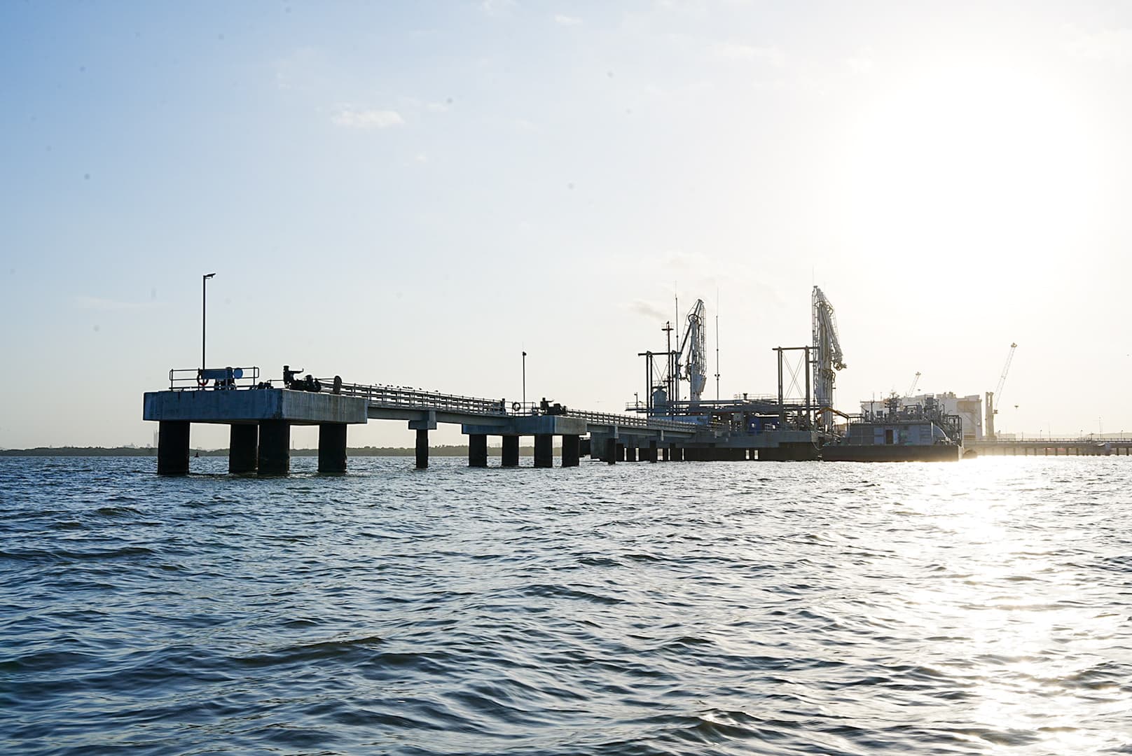 Gas importado alcanza 23,75% del suministro en marzo en medio de caída de producción local