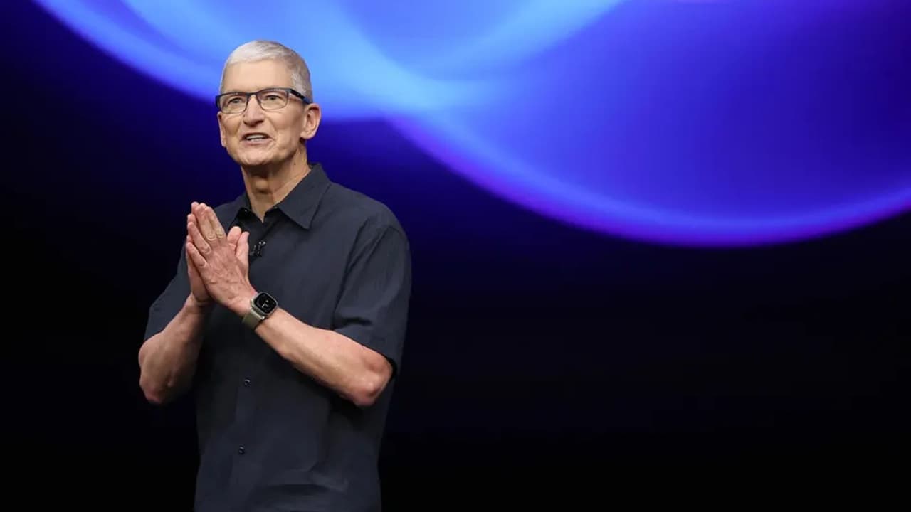 Cómo Tim Cook convirtió a Apple en un gigante mediático