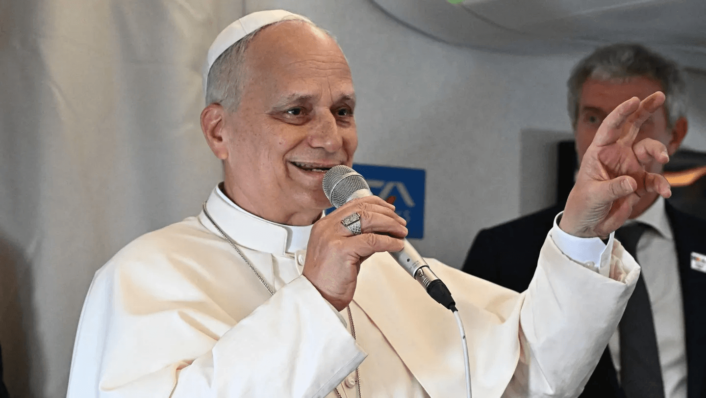 Papa León XIII afirma que “no le conviene” debatir con Trump en medio del enfrentamiento entre Washington y el Vaticano