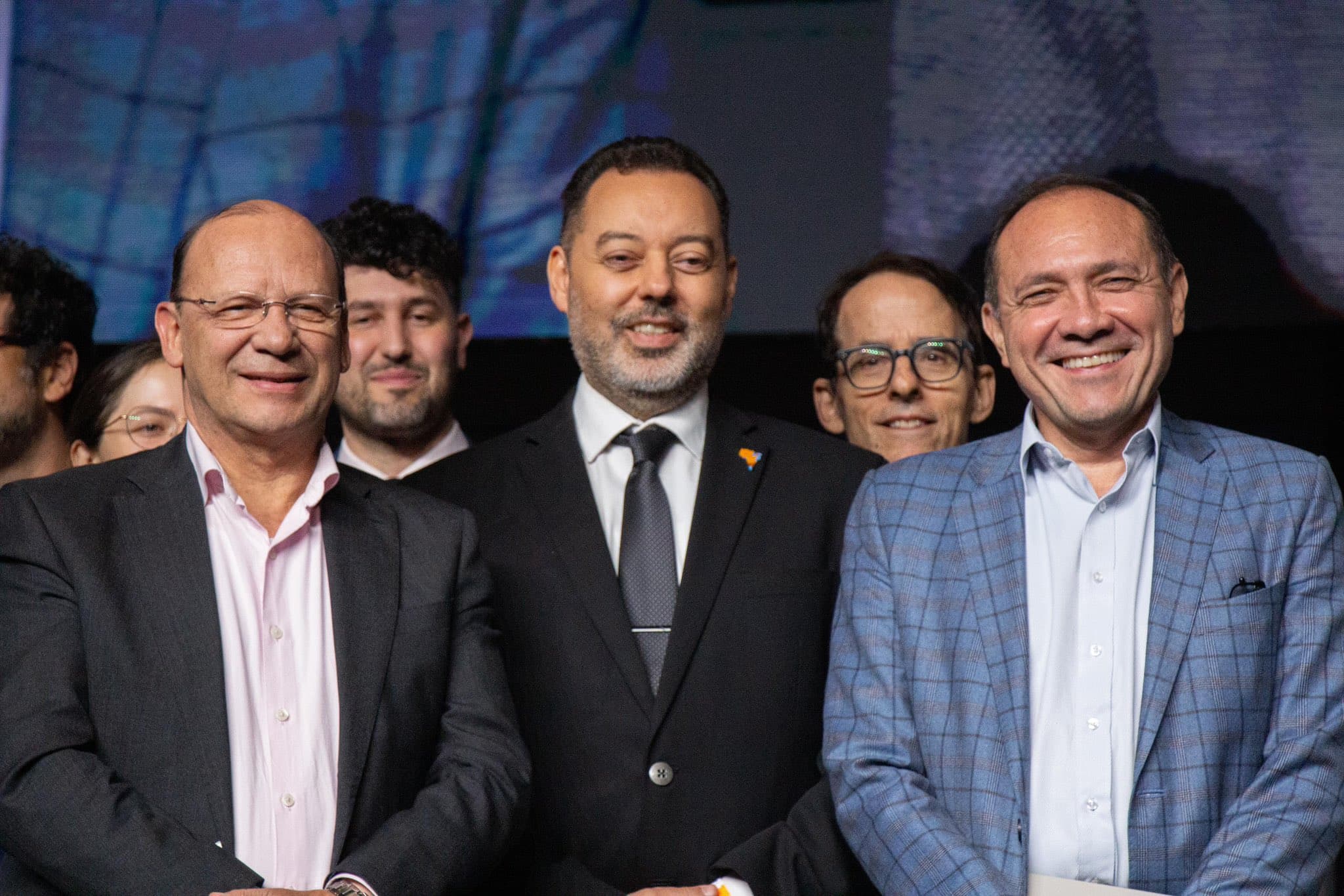 Gobierno radica recurso para levantar suspensión de traslado de $25 billones a Colpensiones