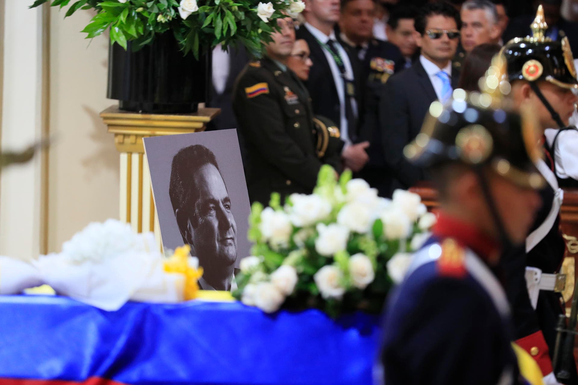 Con un funeral de Estado, le dan el último adiós al exvicepresidente Germán Vargas Lleras