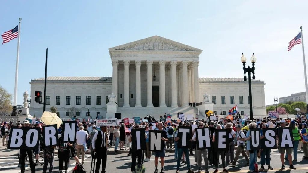 Corte Suprema de EE. UU. dictamina que Trump no puede restringir la ciudadanía por derecho de nacimiento