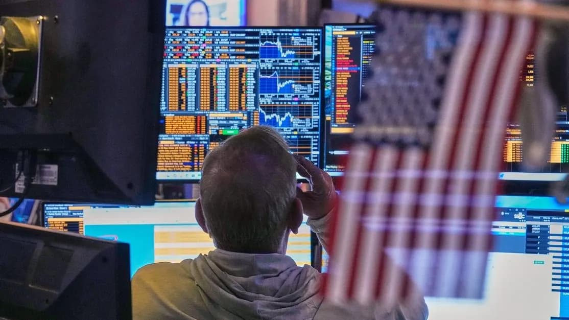Esto es lo que ha impulsado la venta masiva de acciones de las mayores empresas tecnológicas que hoy golpea a los mercados