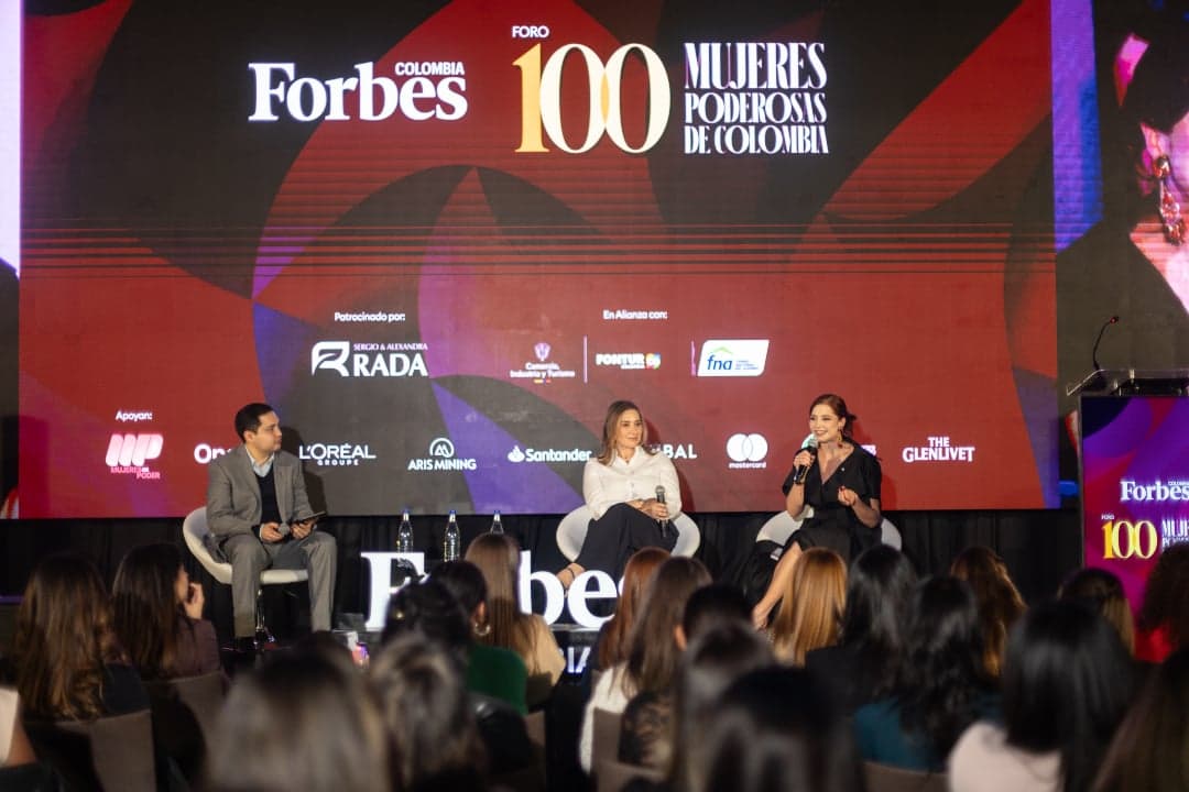 Margarita Sierra, directora Elite de Yanbal, y Verónica Vásquez, fundadora de Eco Mujeres