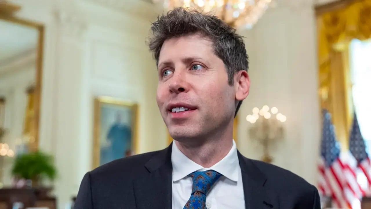 ¿Podrían los estadounidenses generar riqueza mediante la IA? Trump consideraría plan de reparto de acciones