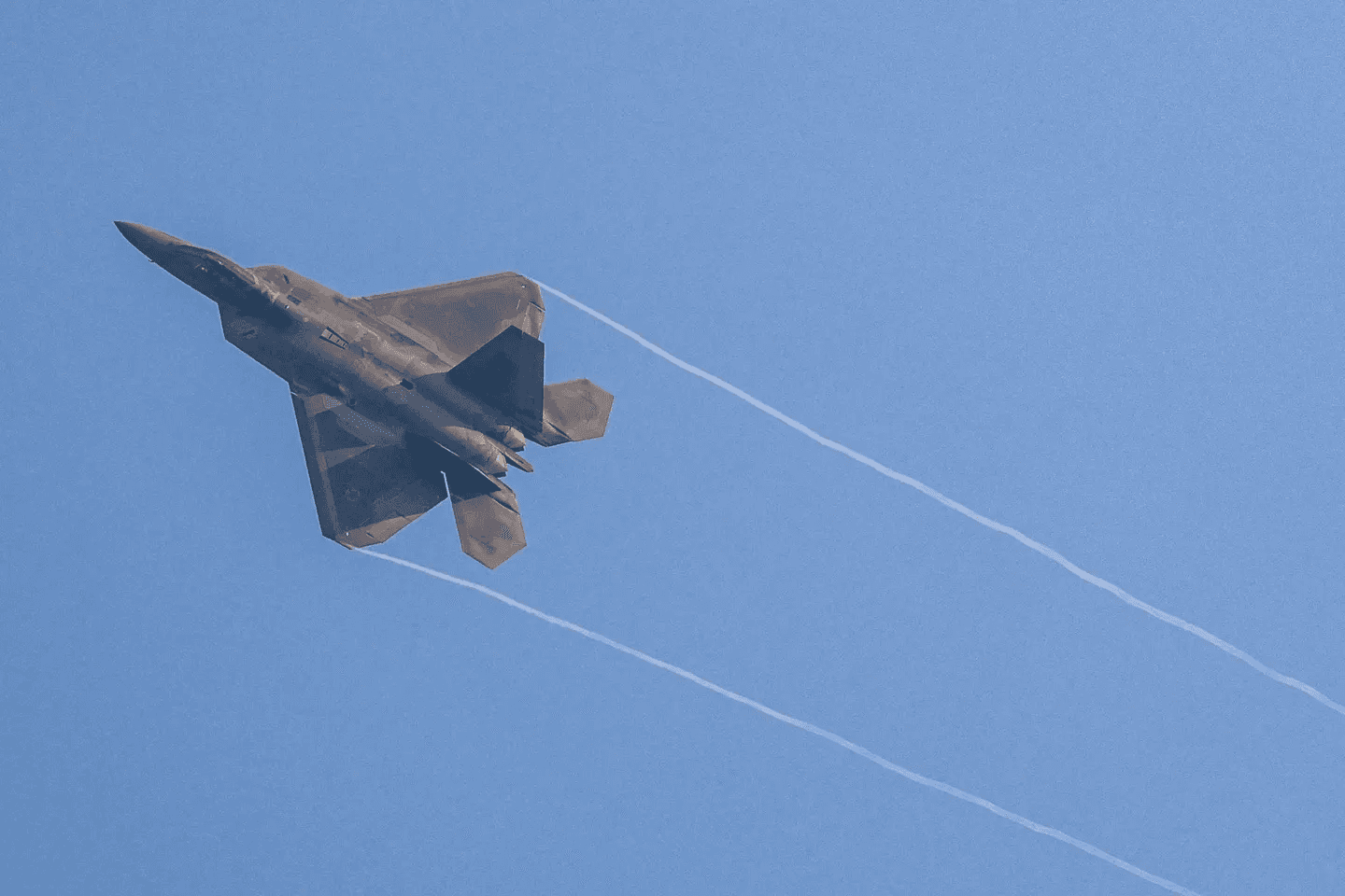 Ayer Estados Unidos bombardeó Irán por segundo día consecutivo