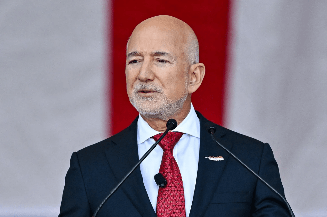 Jeff Bezos se suma al grupo de inversores que adquirió el 30% del Liverpool FC