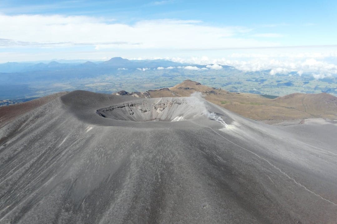 Volcán Puracé en alerta naranja: así avanzan las medidas de prevención en la zona
