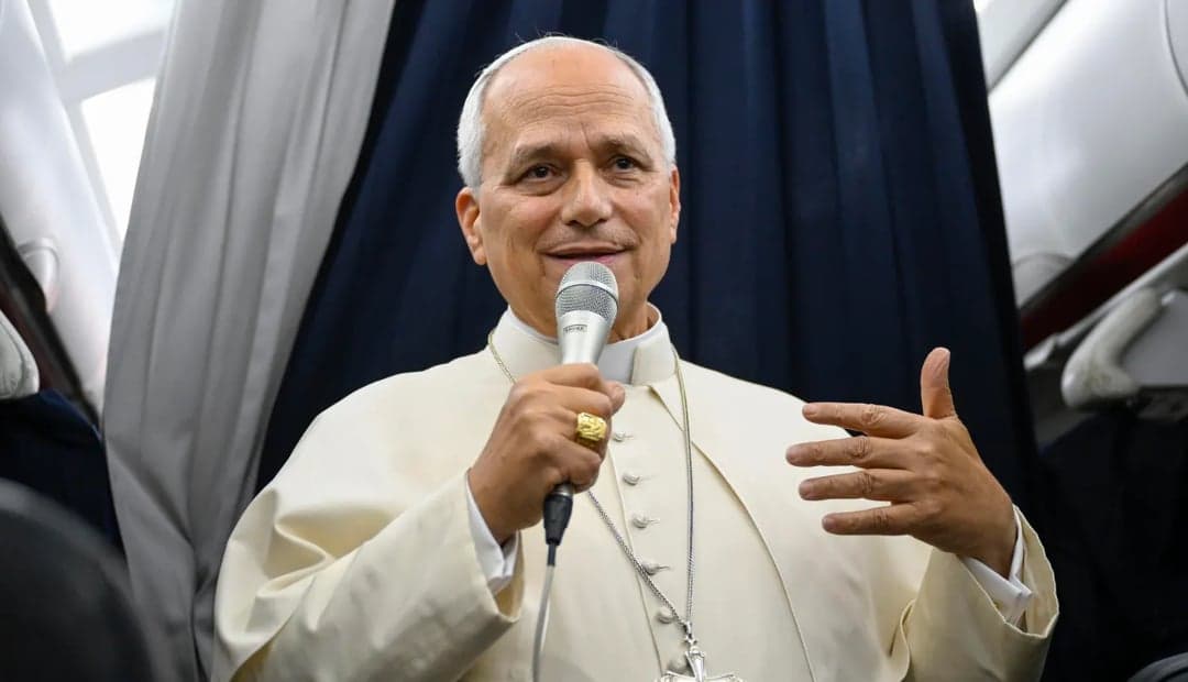 El Papa León XIII afirmó que los temores sobre la IA no son “noticias falsas” y critica al director ejecutivo de Nvidia