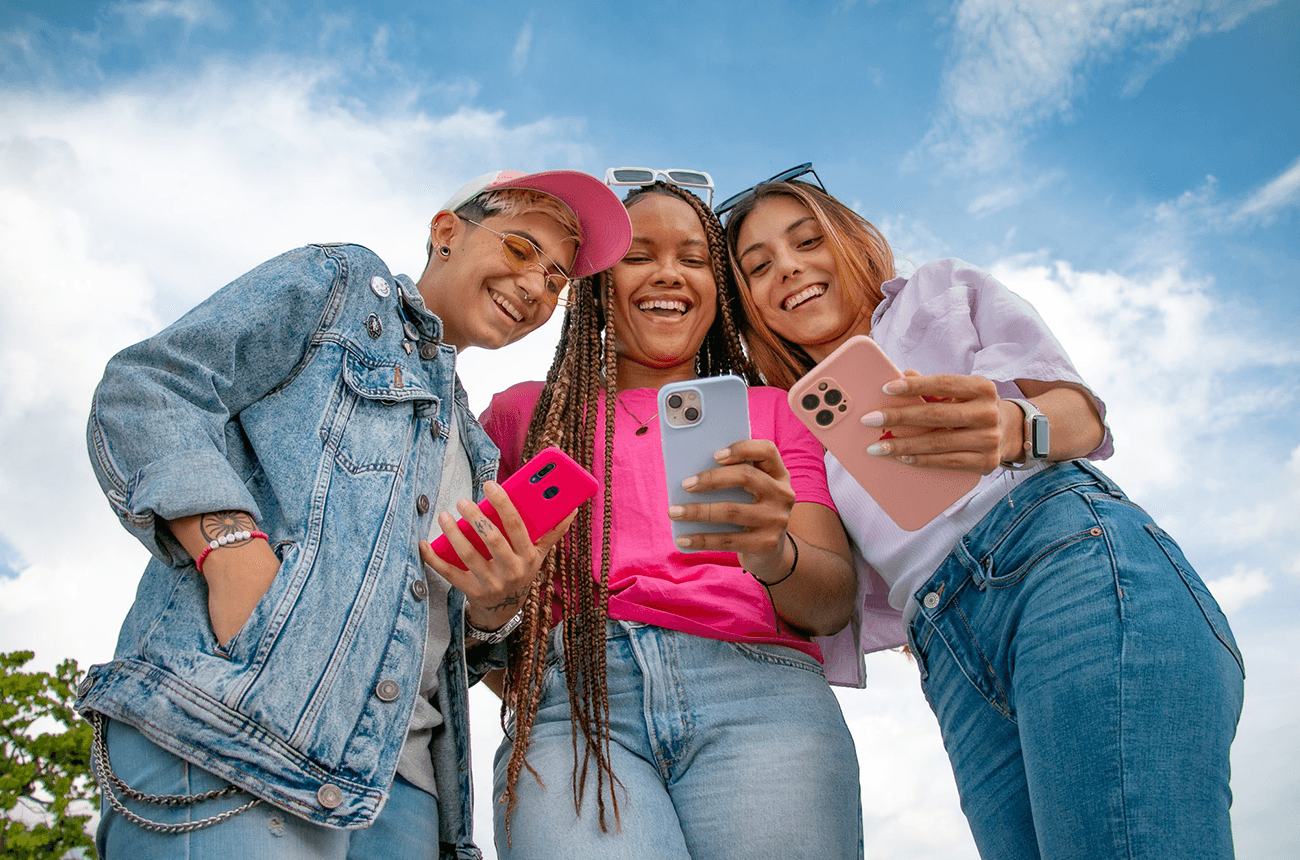 La compañía de financiamiento más grande del país transforma celulares en datáfonos para cobrar con tarjeta