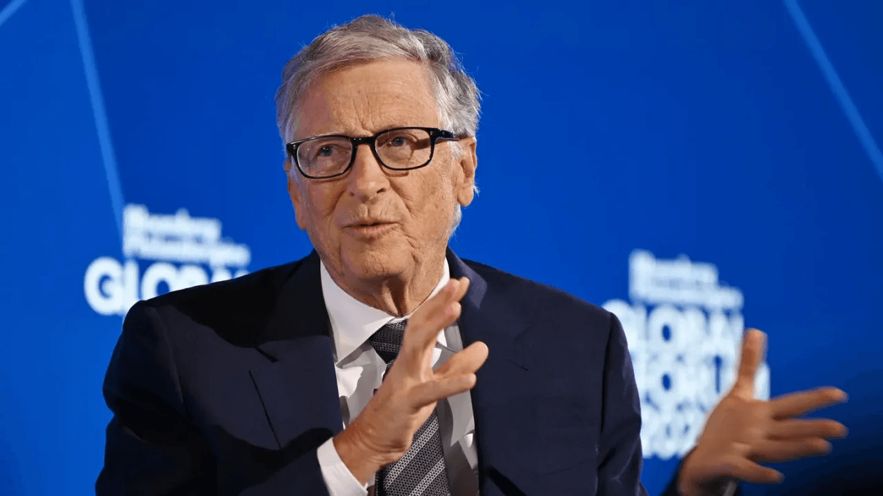 Bill Gates advierte que la IA es ‘lo suficientemente poderosa’ como para ‘causar mil millones de muertes’