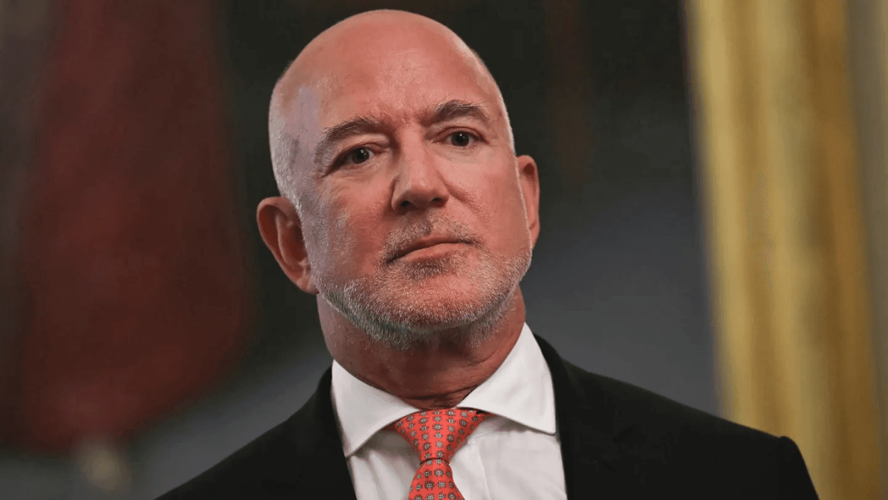 Bezos afirma que la IA podría permitir semanas laborales de 3 días y hogares con un solo ingreso